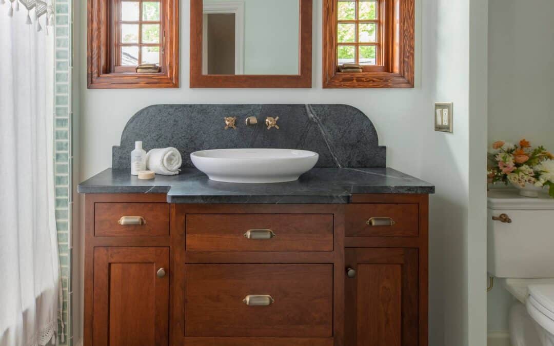 1940 Mt Tabor Tudor Bath